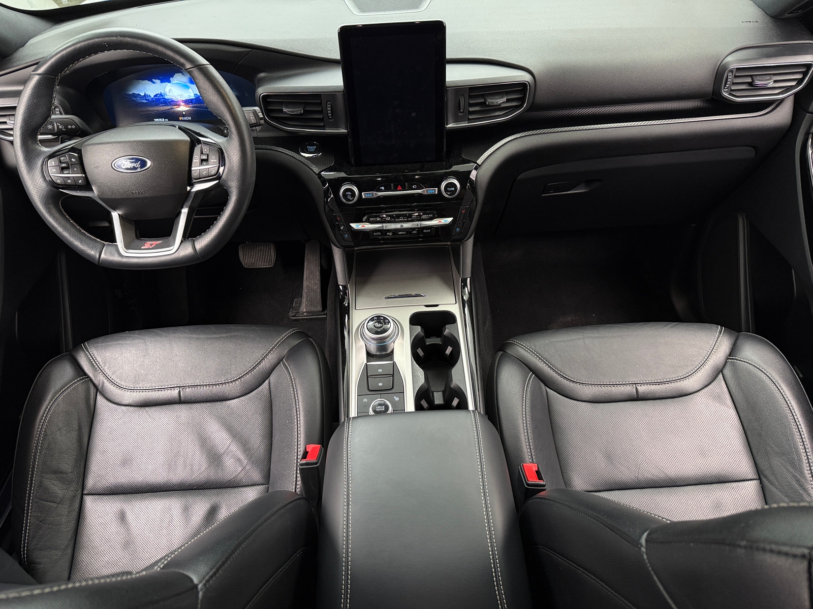 Thumbnail: 2022 Ford Explorer - 2