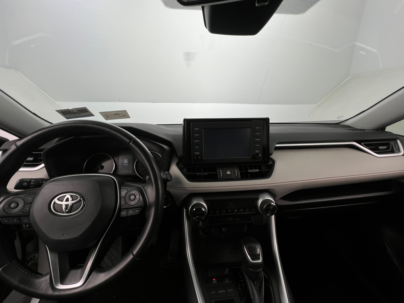 Thumbnail: 2019 Toyota RAV4 - 2