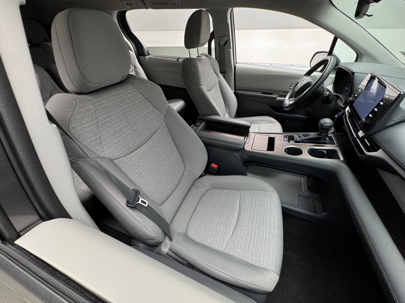 Thumbnail: 2021 Toyota Sienna - 2