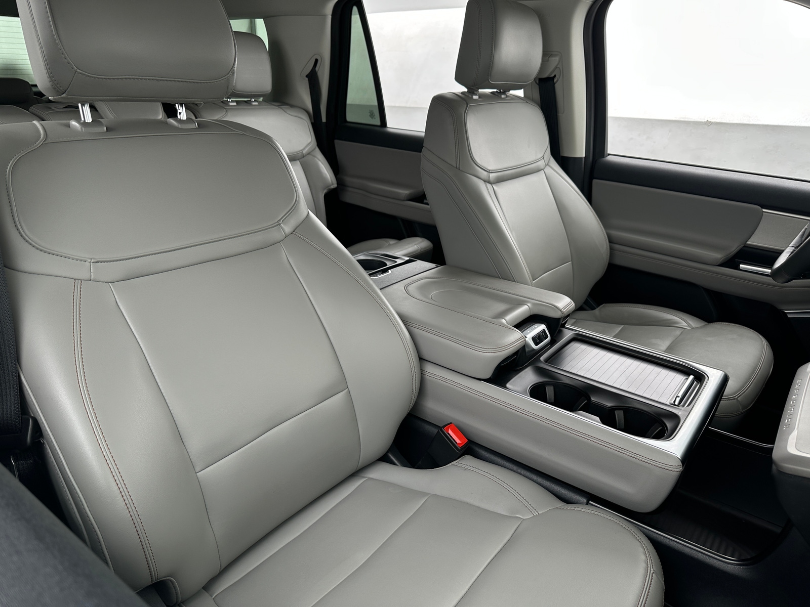 Thumbnail: 2025 Ford Expedition MAX - 2