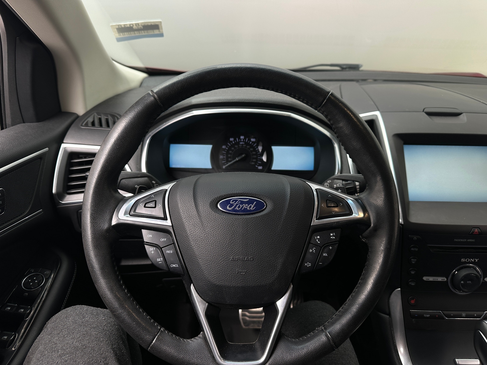 Thumbnail: 2015 Ford Edge - 4