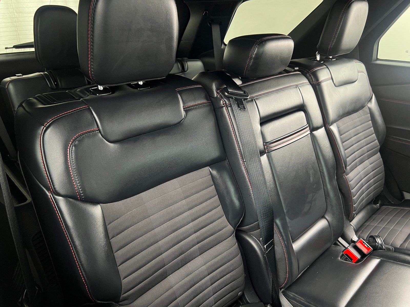 Thumbnail: 2025 Ford Explorer - 5