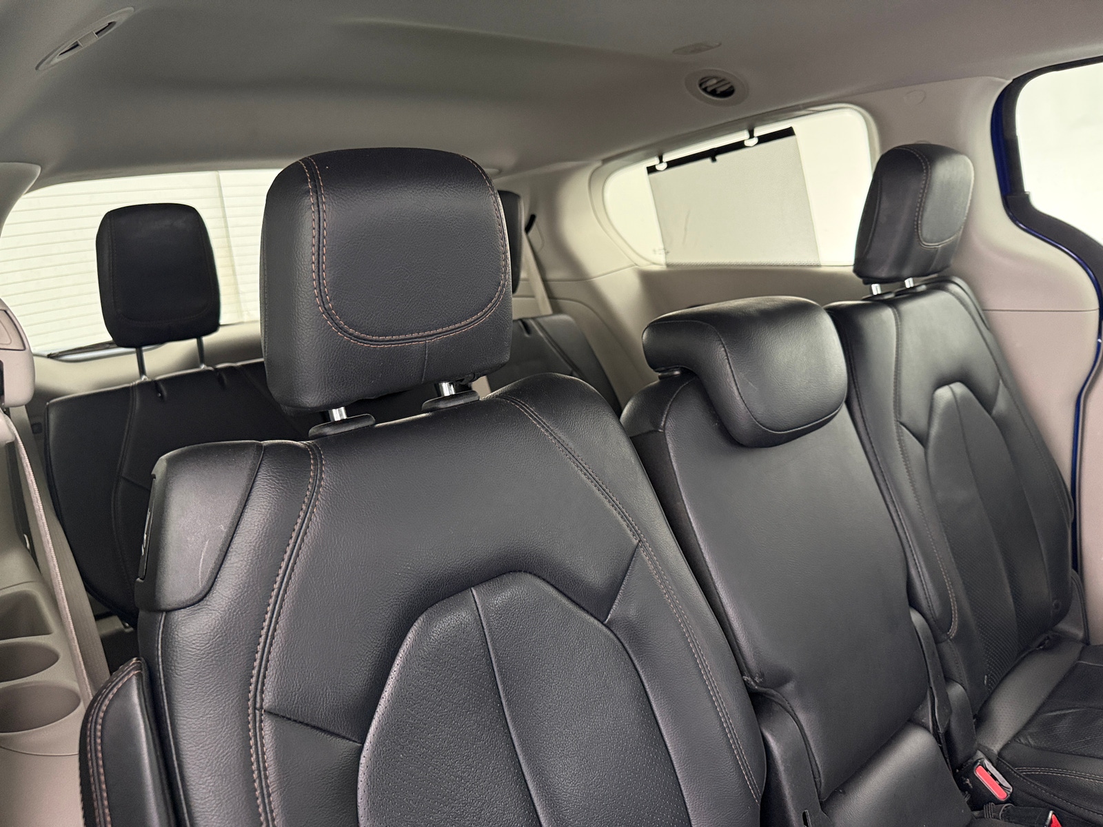 Thumbnail: 2018 Chrysler Pacifica - 5