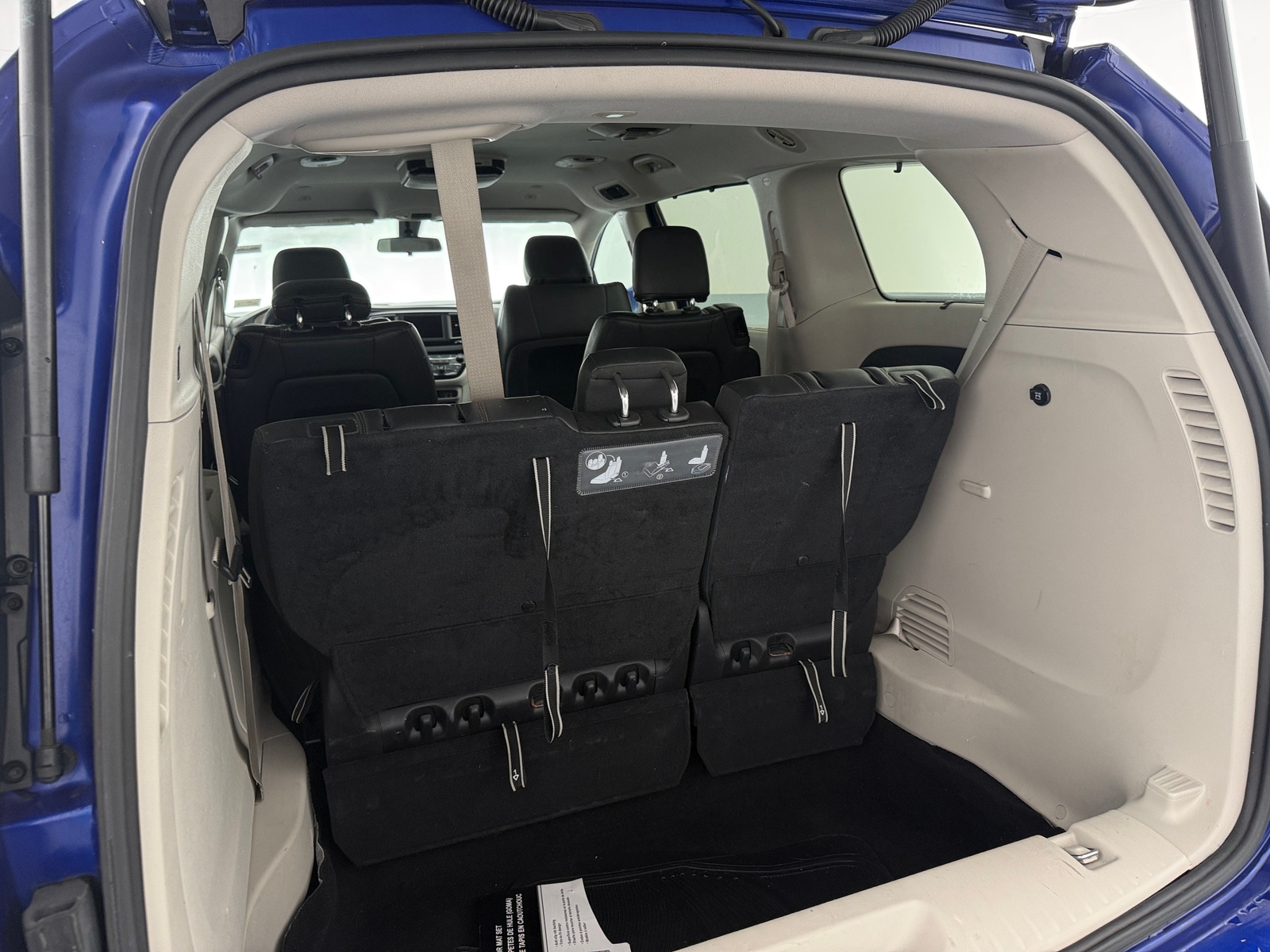 Thumbnail: 2018 Chrysler Pacifica - 6