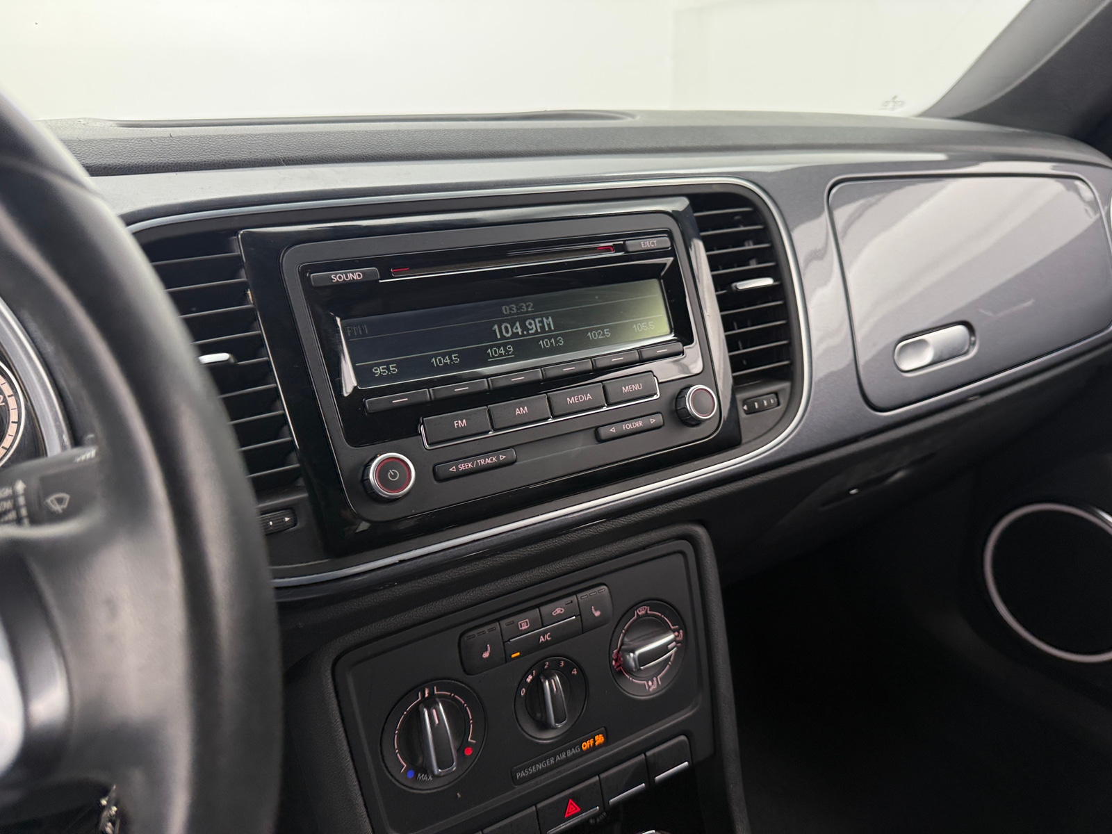 Thumbnail: 2014 Volkswagen Beetle - 2