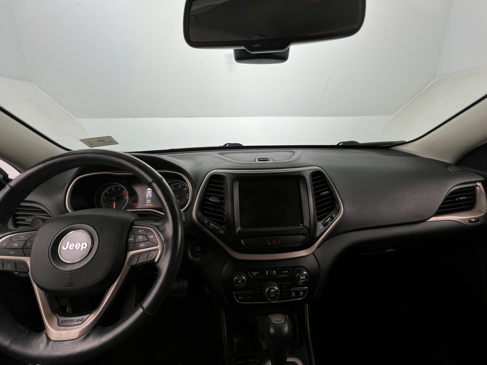 Thumbnail: 2016 Jeep Cherokee - 2