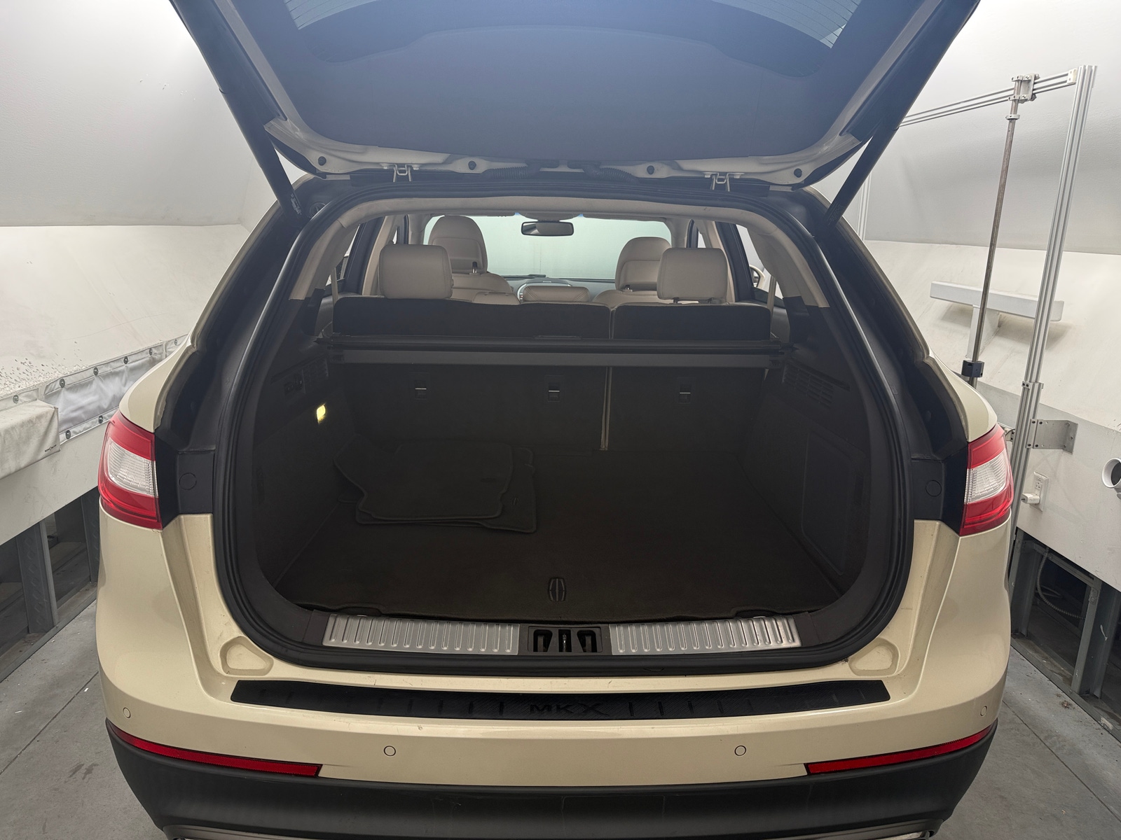 Thumbnail: 2016 Lincoln MKX - 6