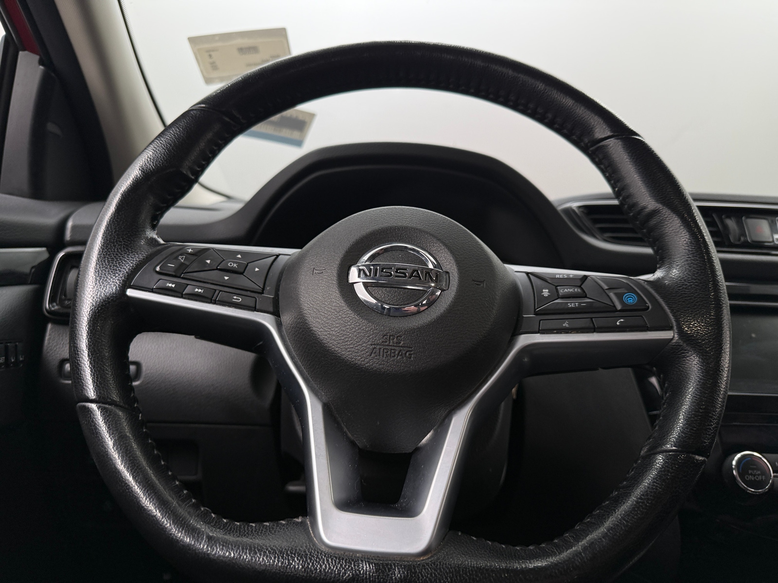 Thumbnail: 2022 Nissan Rogue Sport - 4