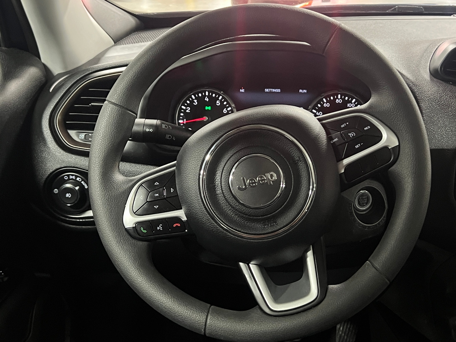 Thumbnail: 2023 Jeep Renegade - 5