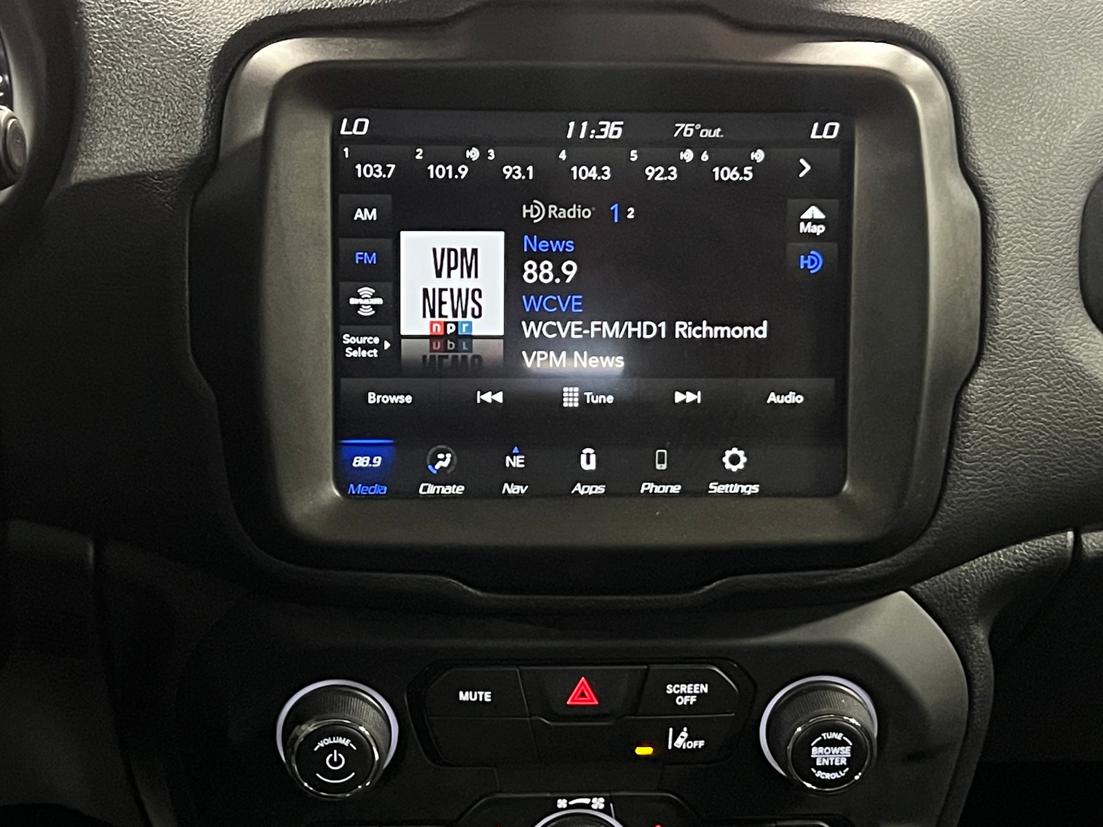 Thumbnail: 2023 Jeep Renegade - 4