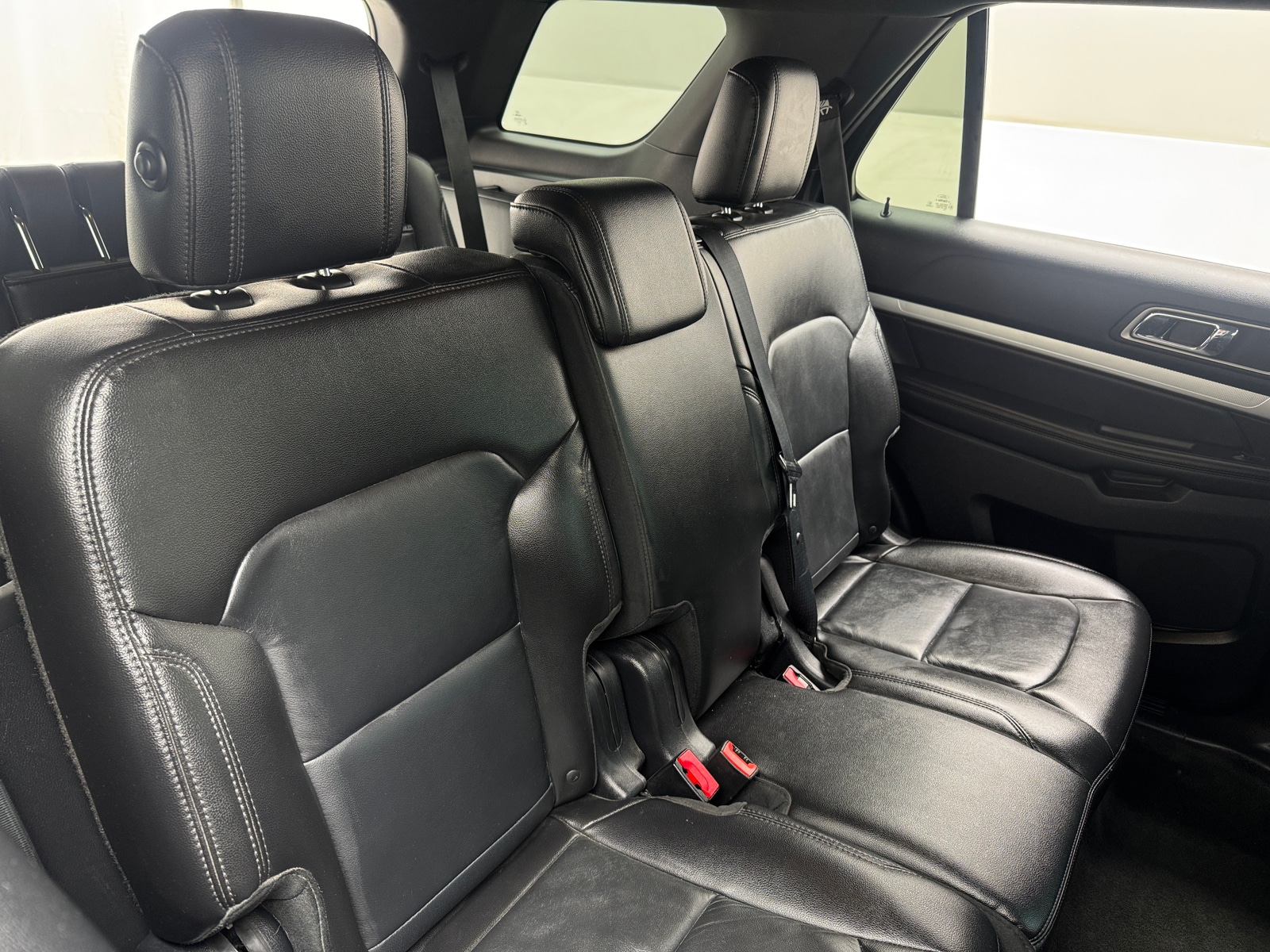 Thumbnail: 2016 Ford Explorer - 5