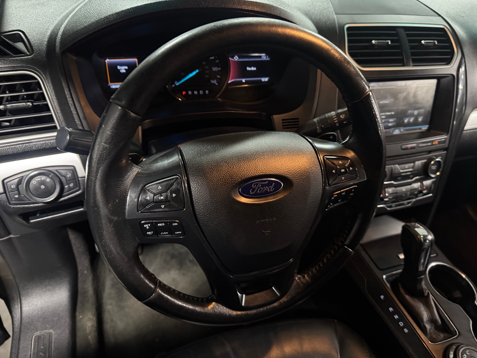 Thumbnail: 2016 Ford Explorer - 4