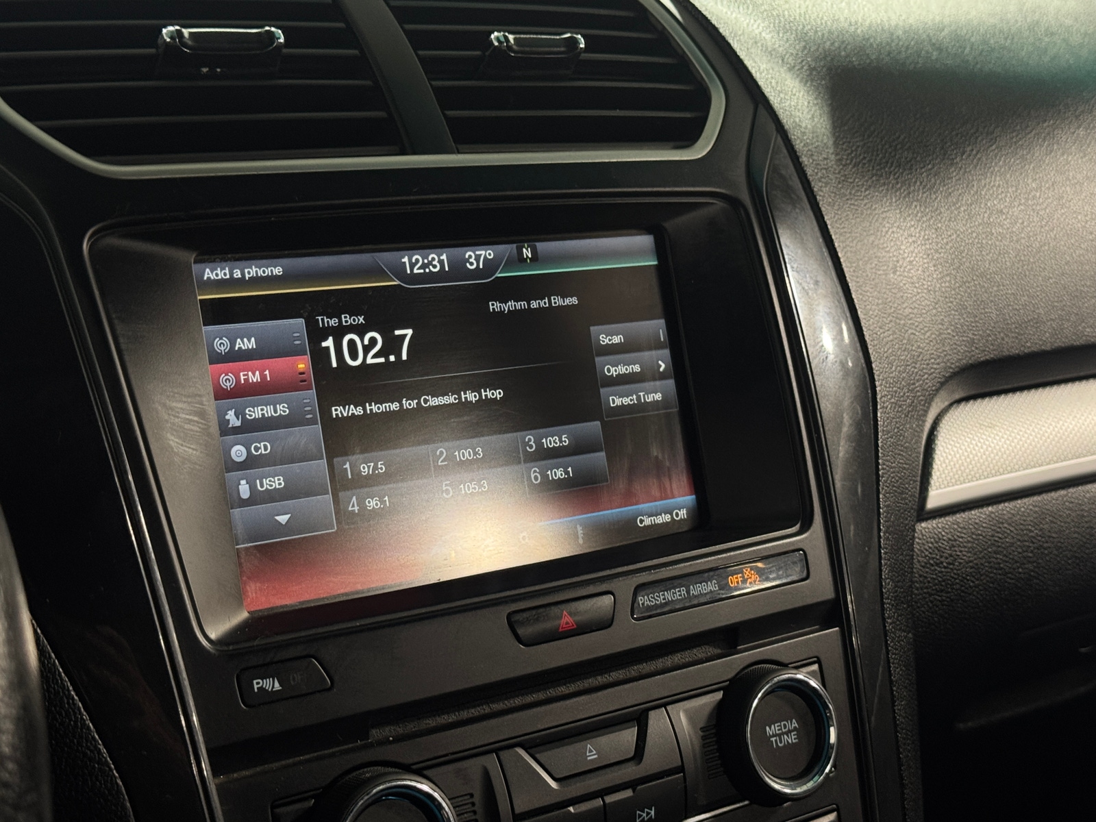 Thumbnail: 2016 Ford Explorer - 3