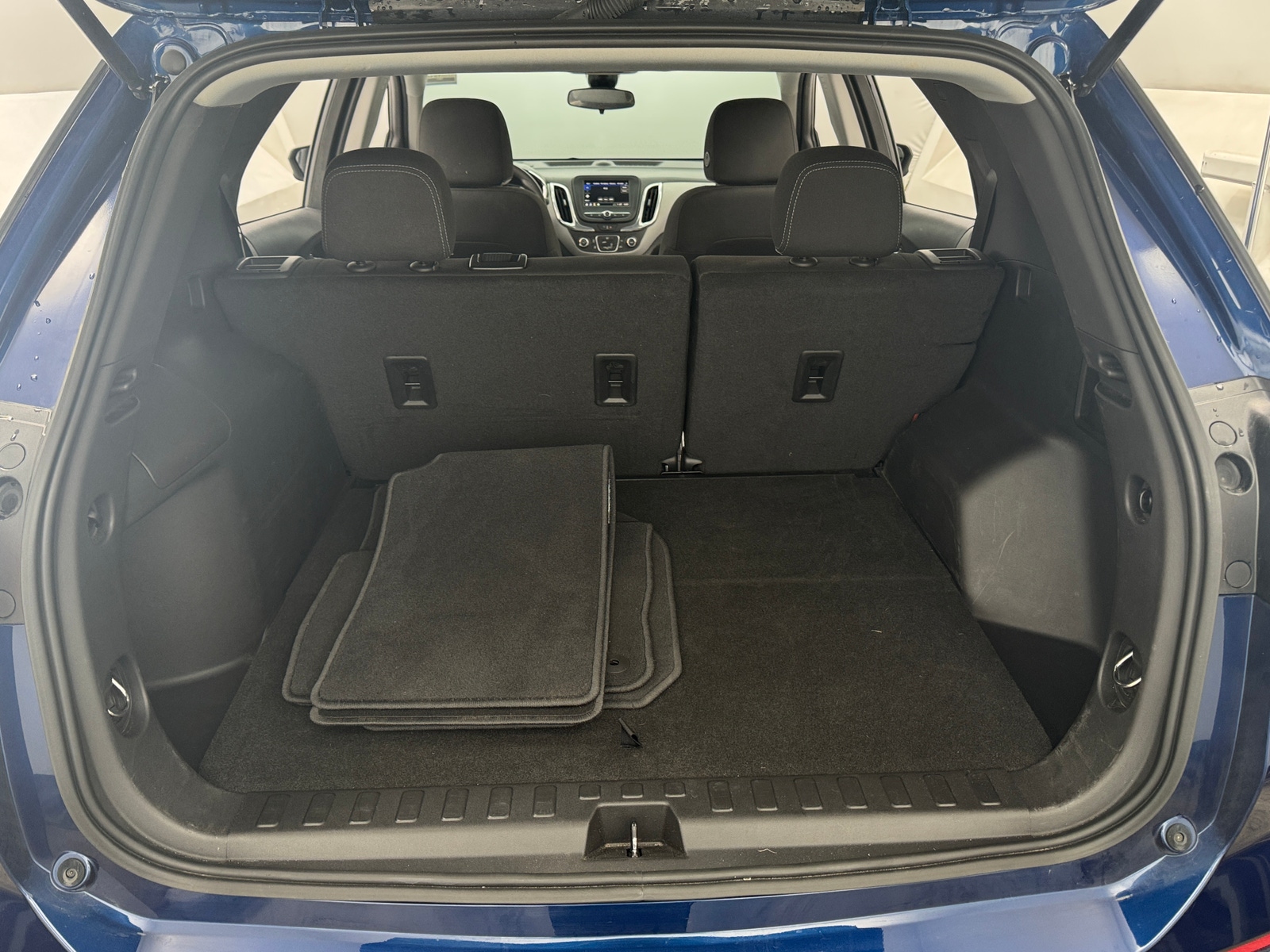 Thumbnail: 2023 Chevrolet Equinox - 7