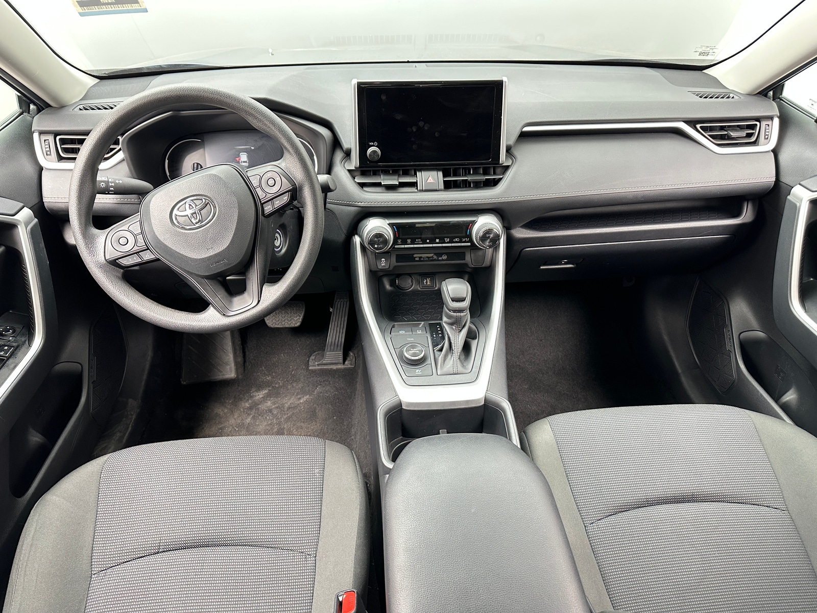 Thumbnail: 2025 Toyota RAV4 - 3