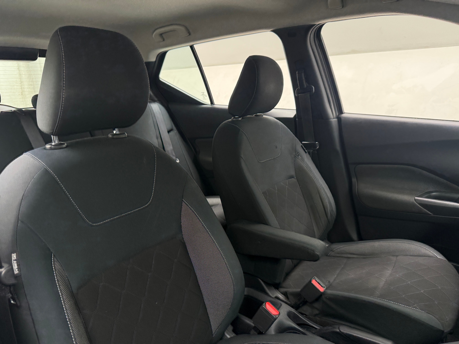 Thumbnail: 2020 Nissan Kicks - 2