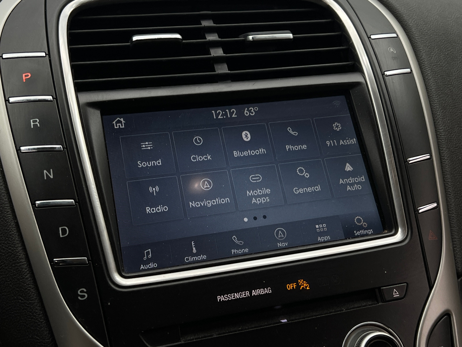 Thumbnail: 2019 Lincoln Nautilus - 3