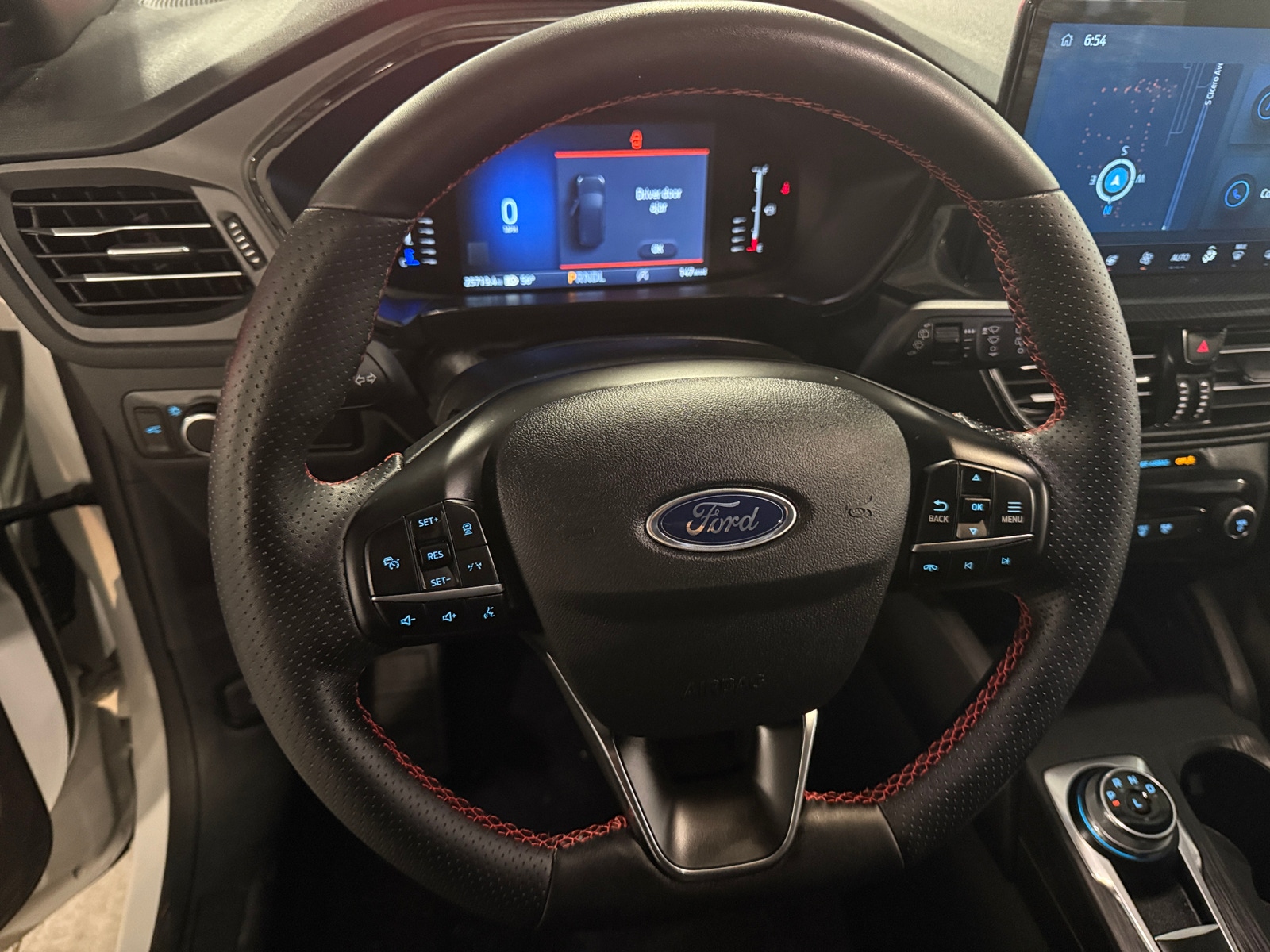 Thumbnail: 2023 Ford Escape - 5