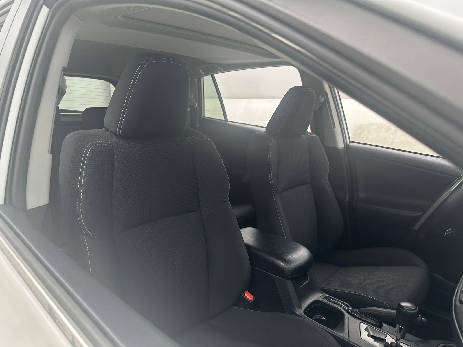 Thumbnail: 2018 Toyota RAV4 - 2