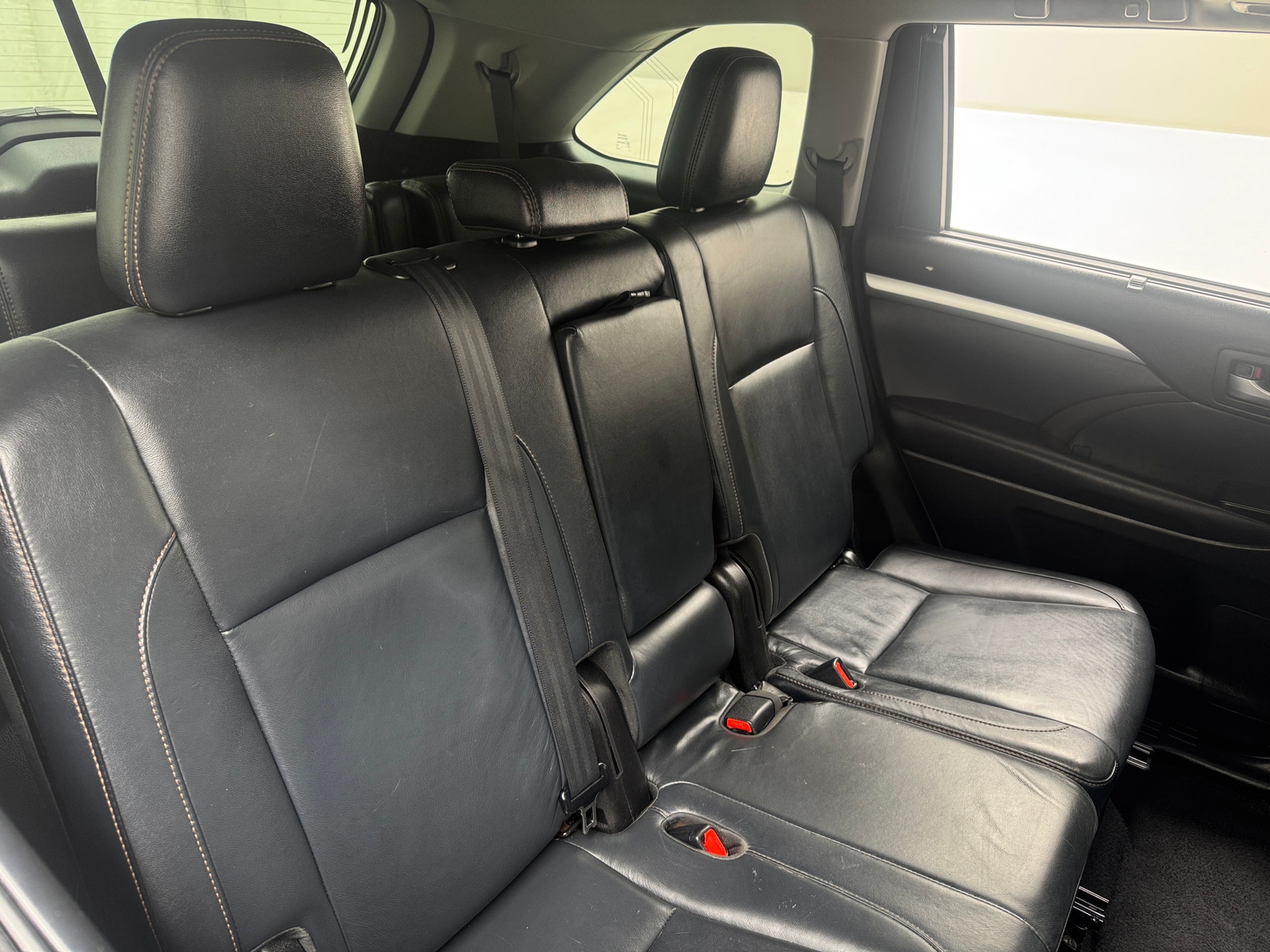 Thumbnail: 2017 Toyota Highlander - 5