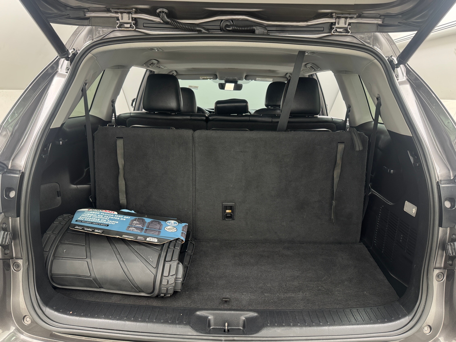 Thumbnail: 2017 Toyota Highlander - 6