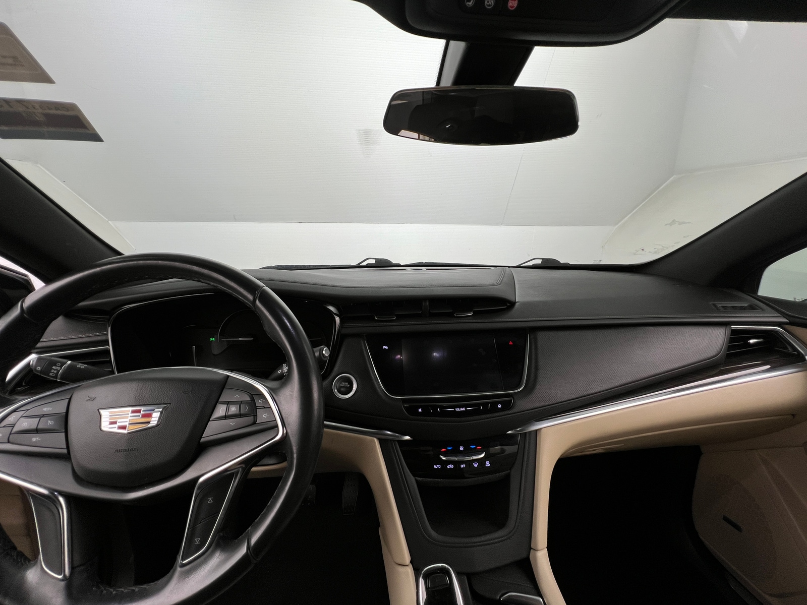 Thumbnail: 2019 Cadillac XT5 - 2