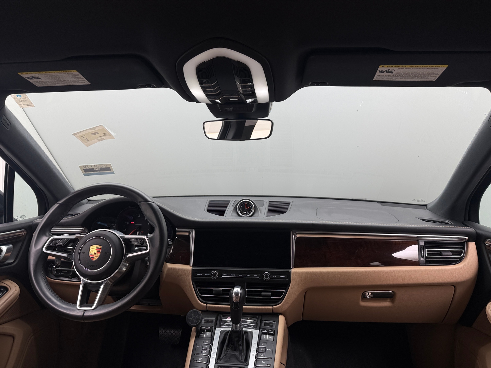 Thumbnail: 2020 Porsche Macan - 2