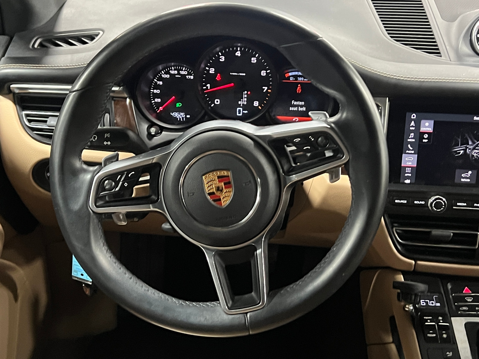 Thumbnail: 2020 Porsche Macan - 4