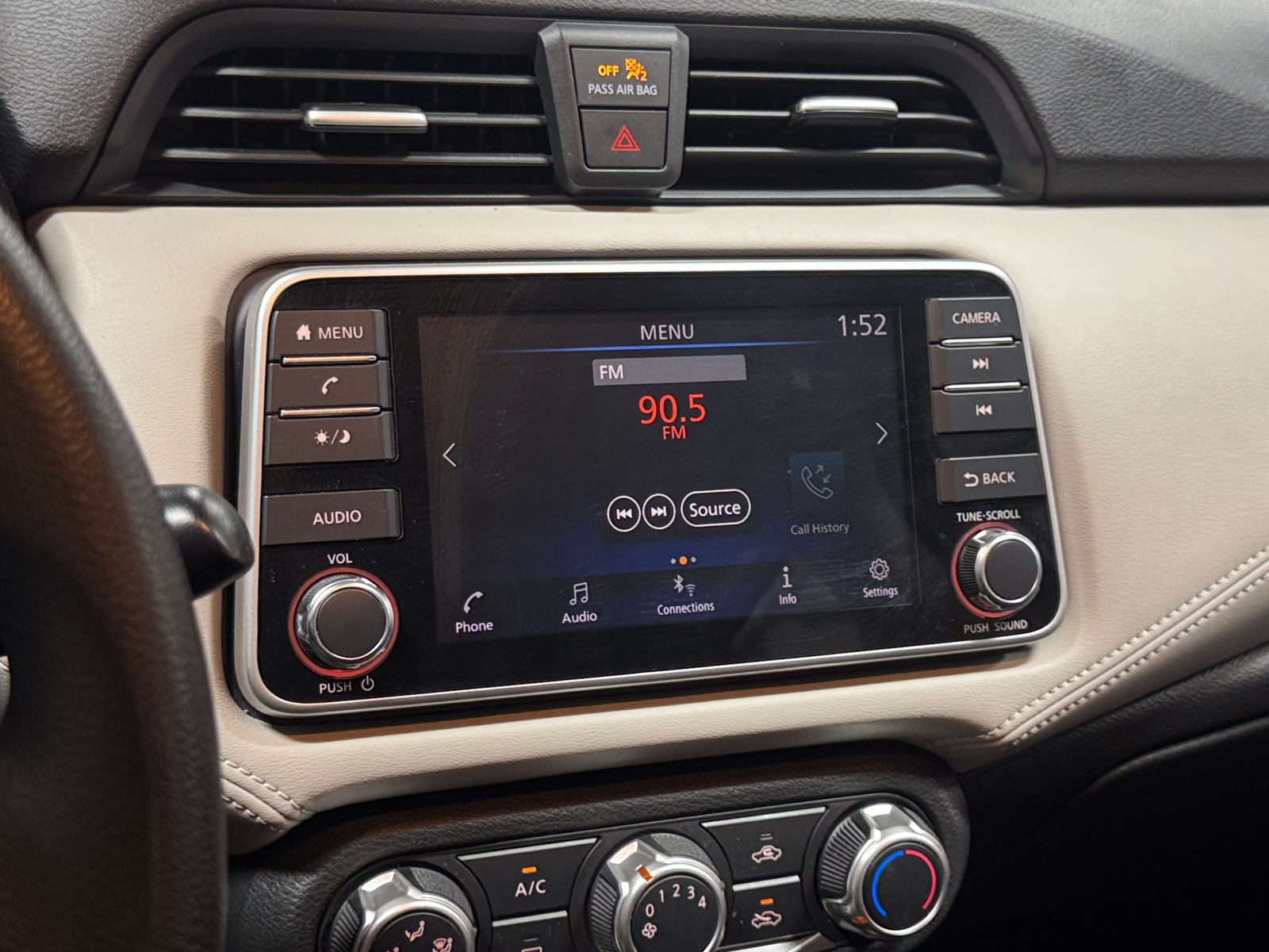 Thumbnail: 2020 Nissan Versa - 4