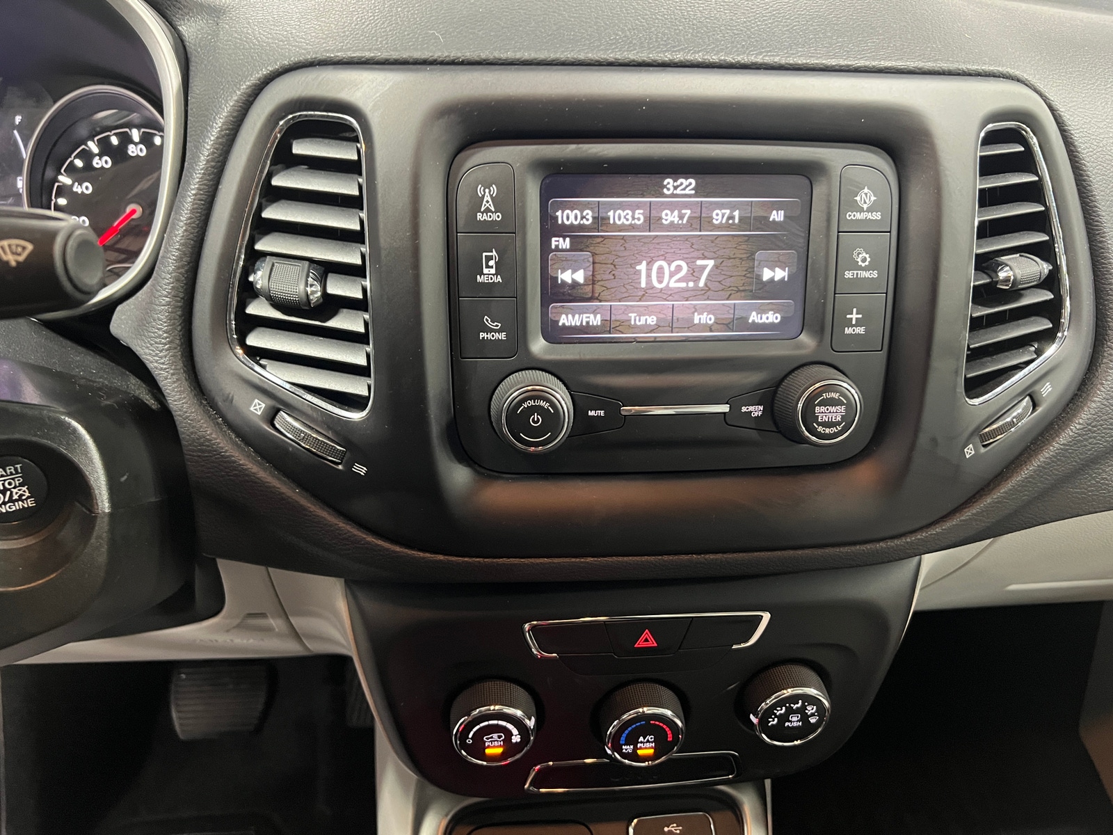 Thumbnail: 2018 Jeep Compass - 4