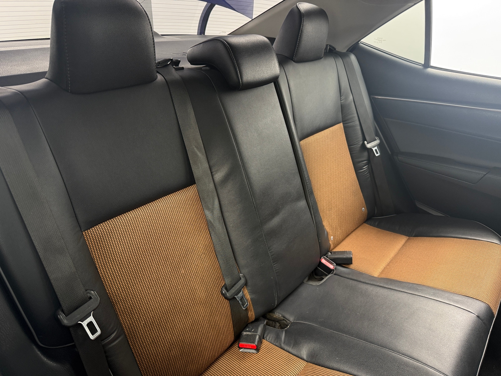 Thumbnail: 2014 Toyota Corolla - 6