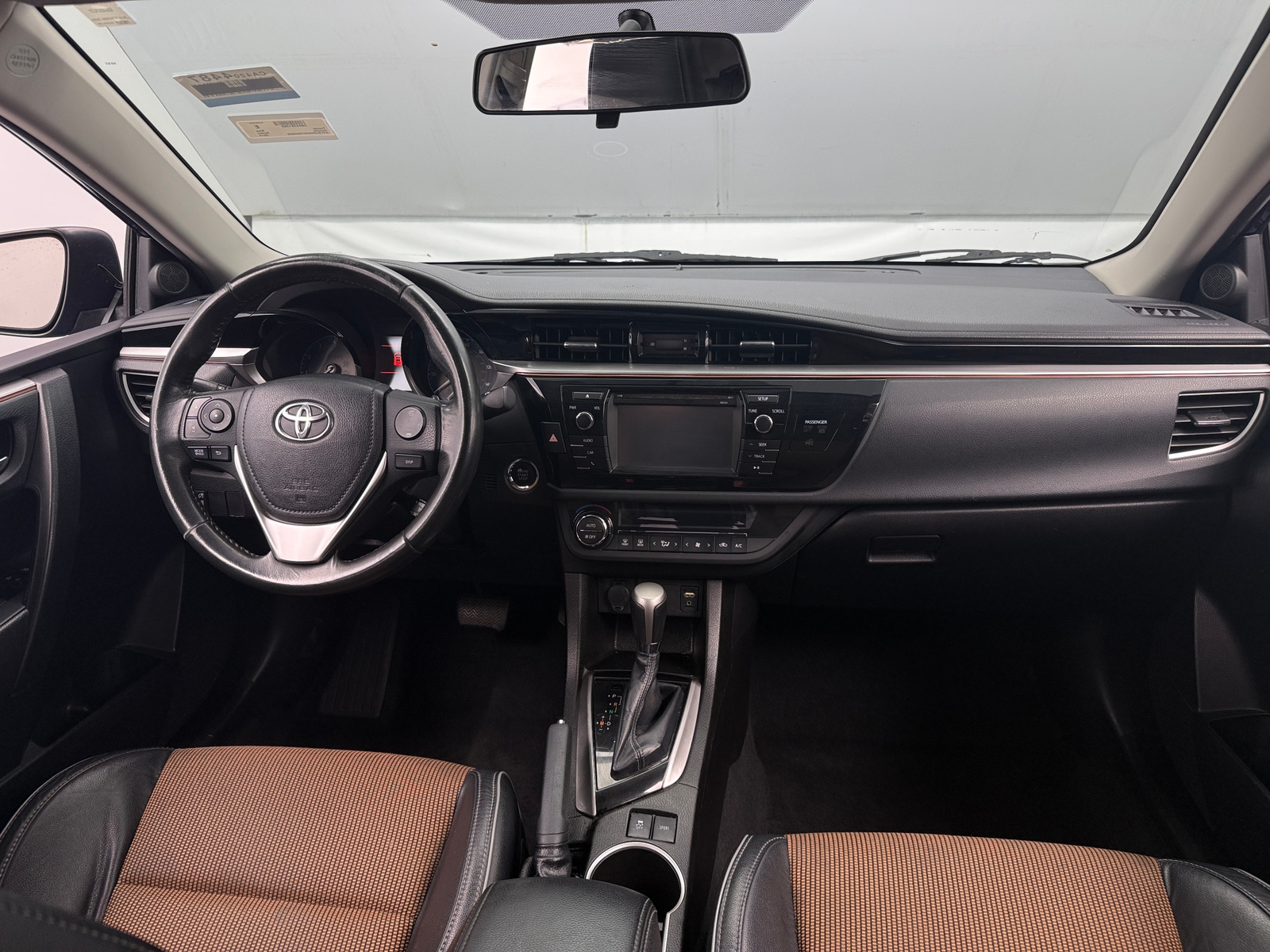 Thumbnail: 2014 Toyota Corolla - 3