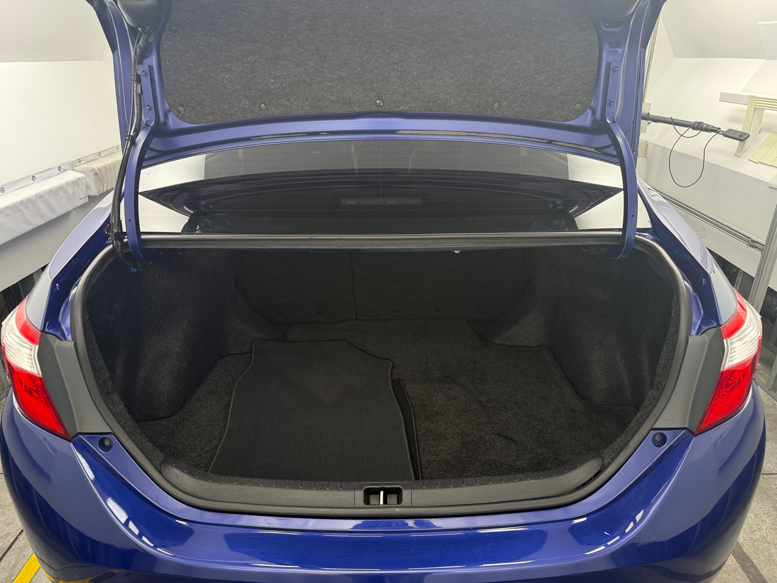 Thumbnail: 2014 Toyota Corolla - 7