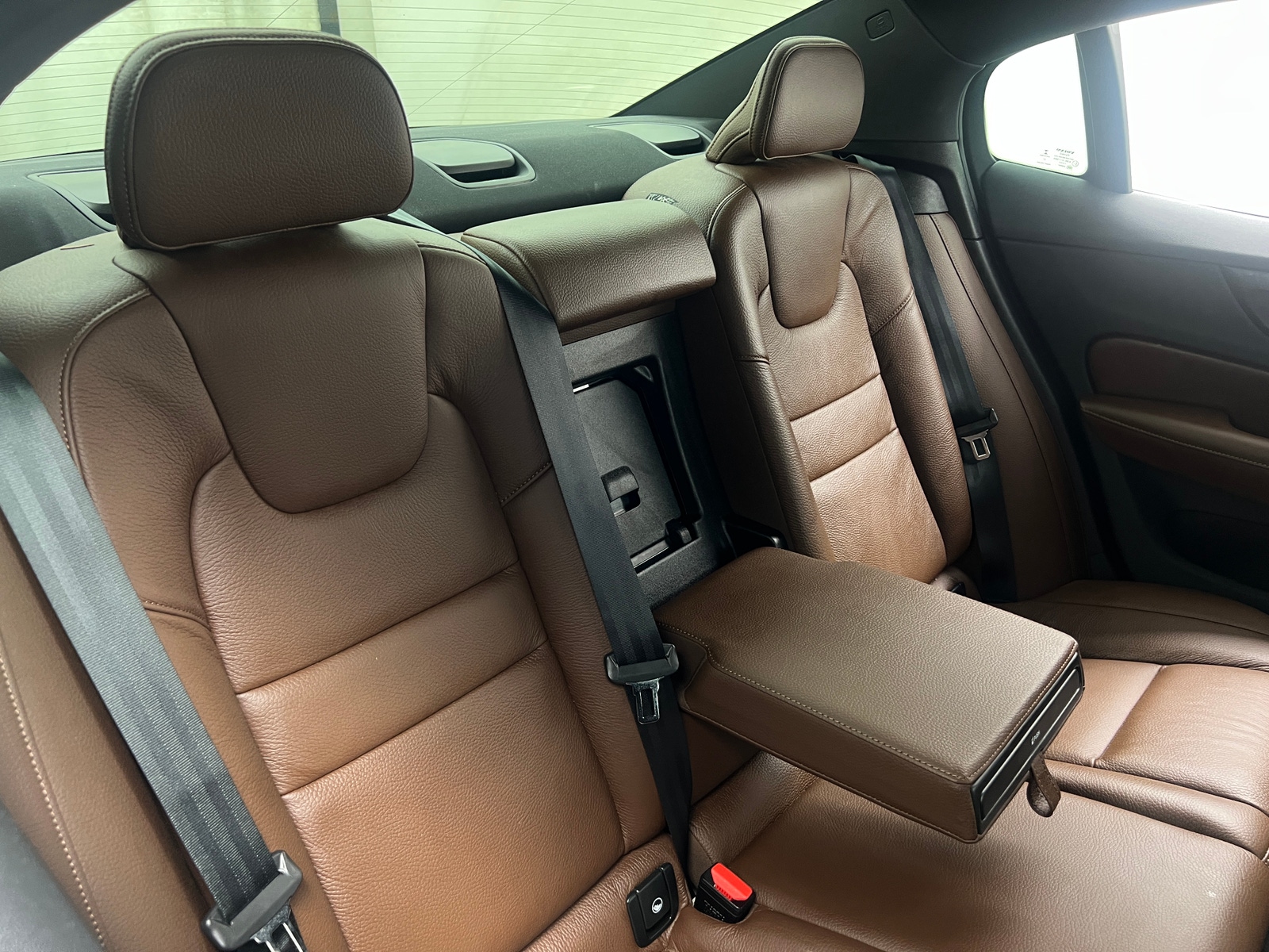 Thumbnail: 2023 Volvo S60 - 5