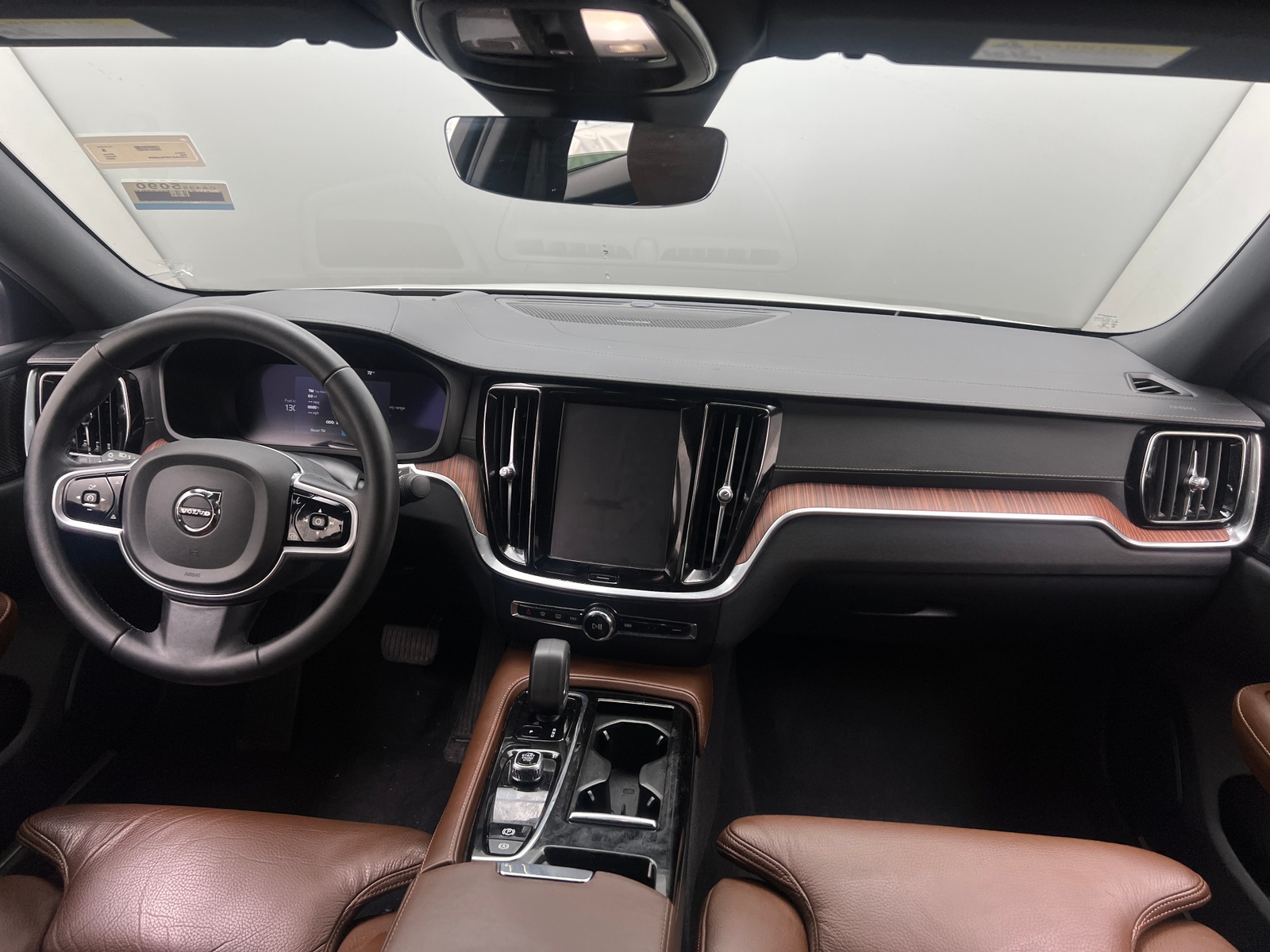 Thumbnail: 2023 Volvo S60 - 2