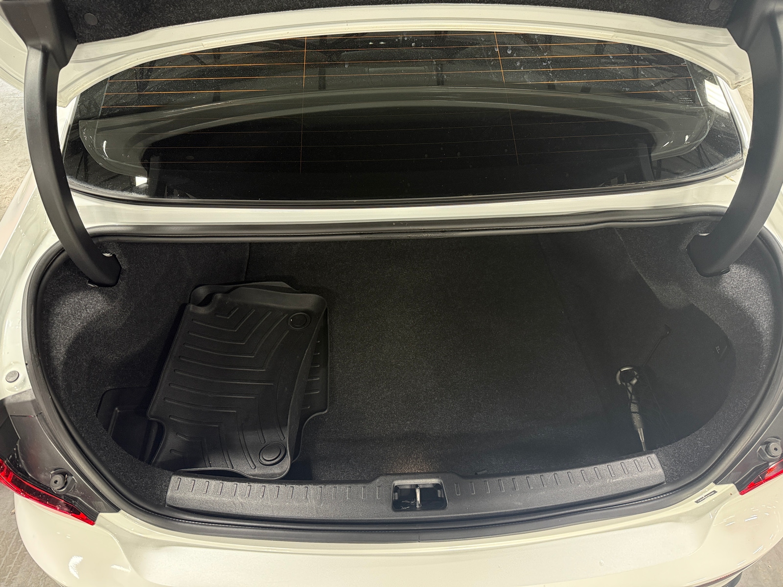 Thumbnail: 2023 Volvo S60 - 6