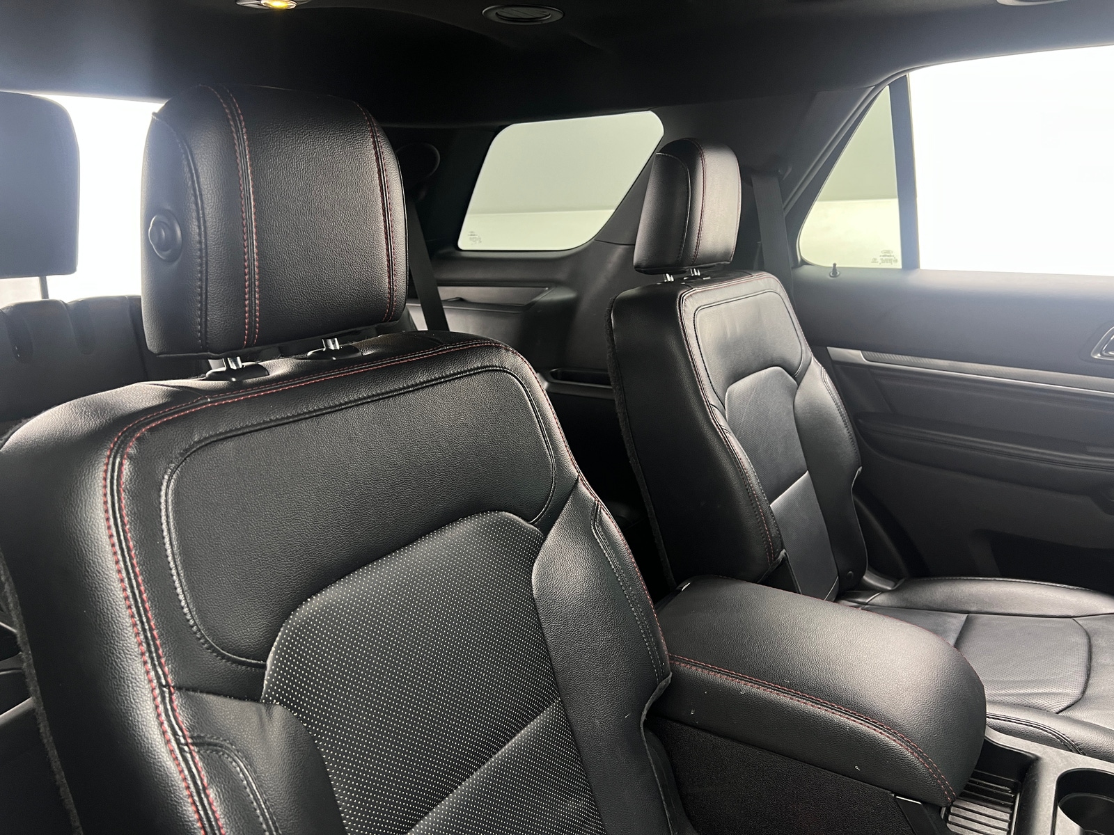 Thumbnail: 2016 Ford Explorer - 5