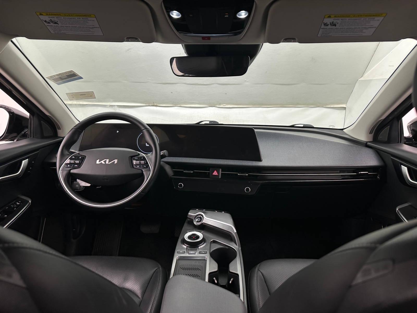 Thumbnail: 2023 Kia EV6 - 2