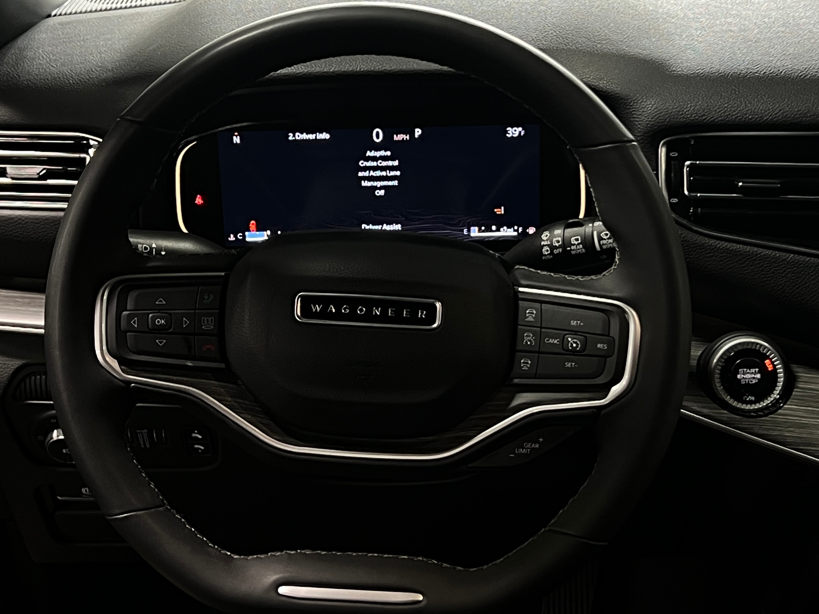 Thumbnail: 2024 Jeep Wagoneer - 4