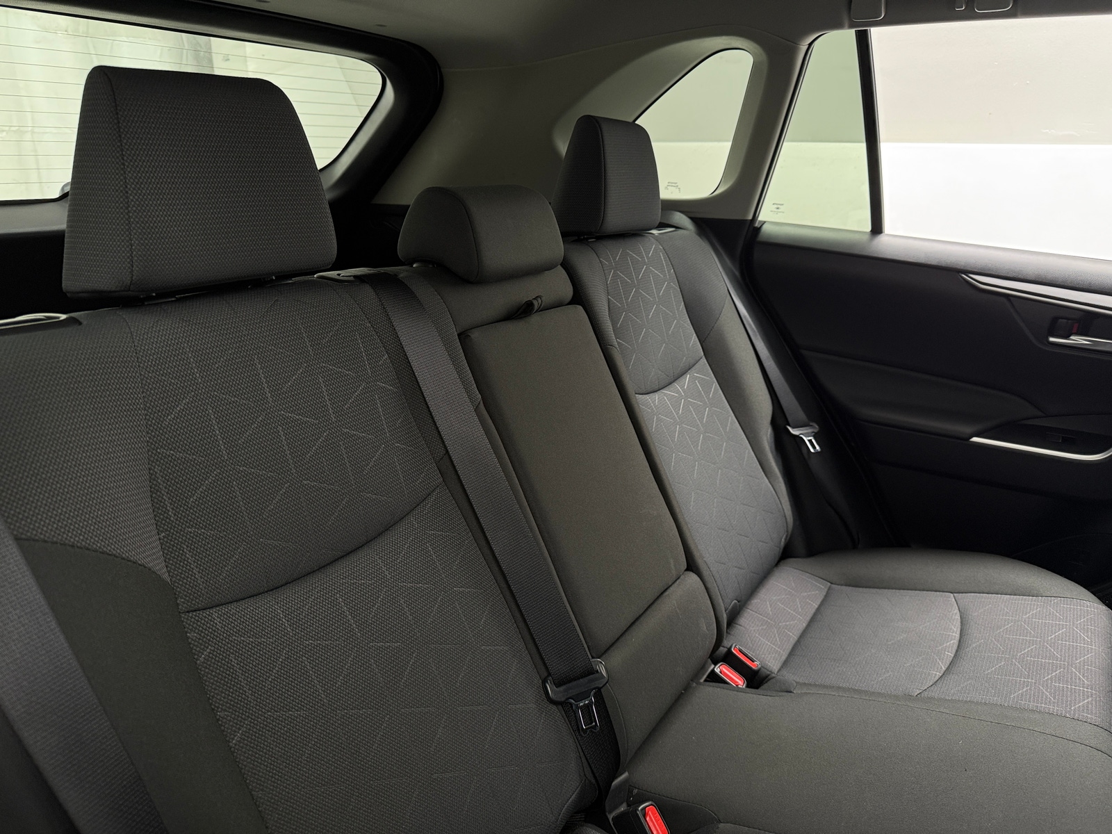 Thumbnail: 2025 Toyota RAV4 - 6