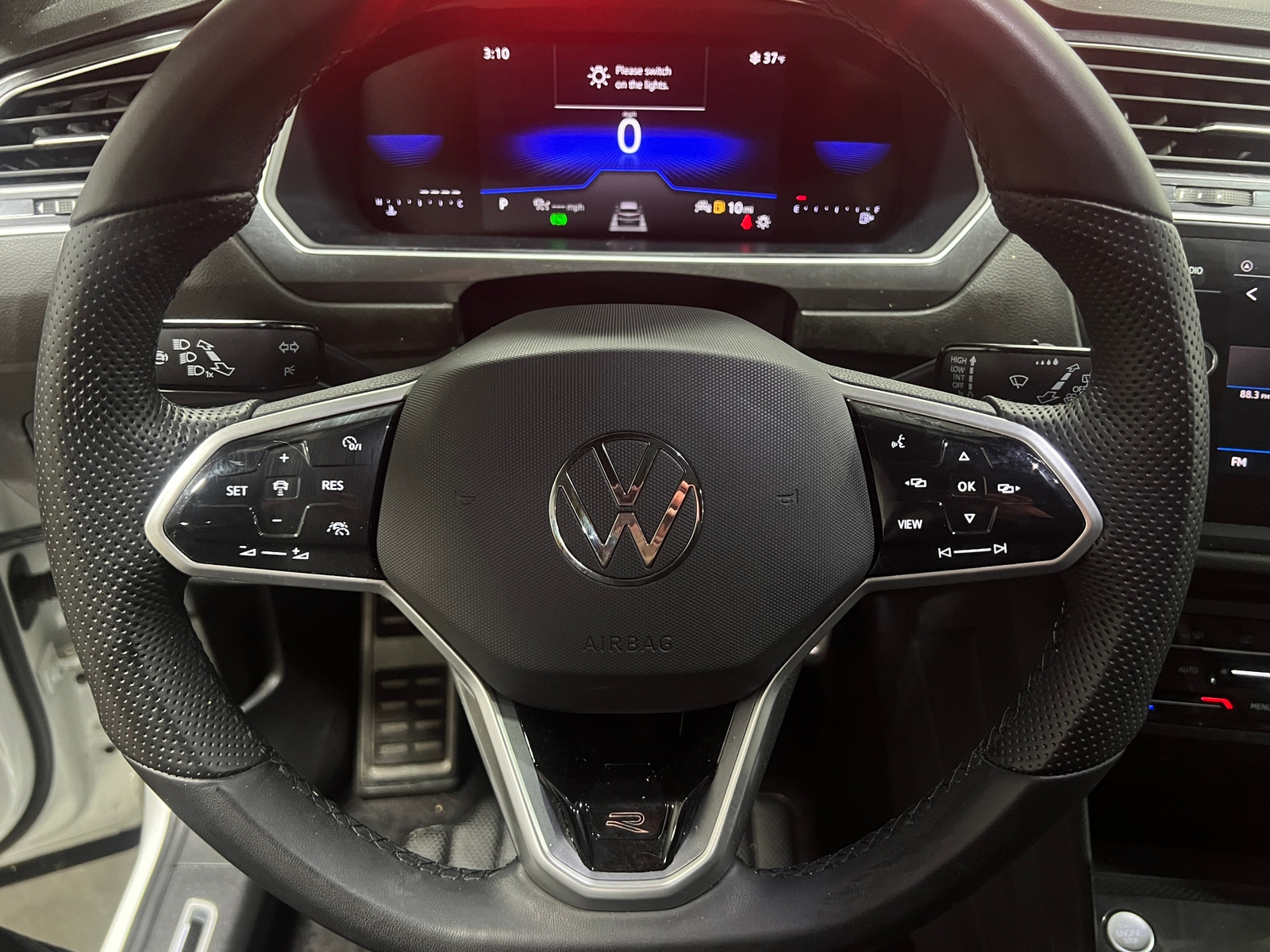 Thumbnail: 2024 Volkswagen Tiguan - 4