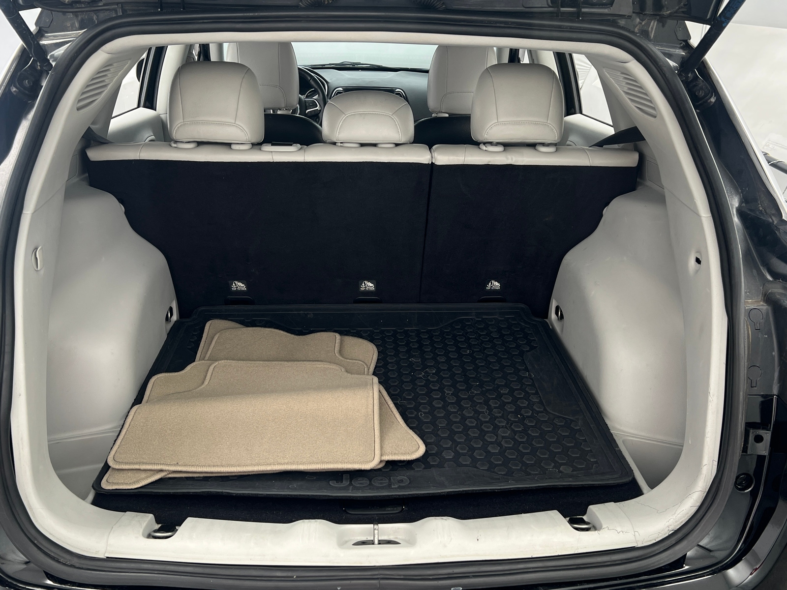 Thumbnail: 2019 Jeep Compass - 6