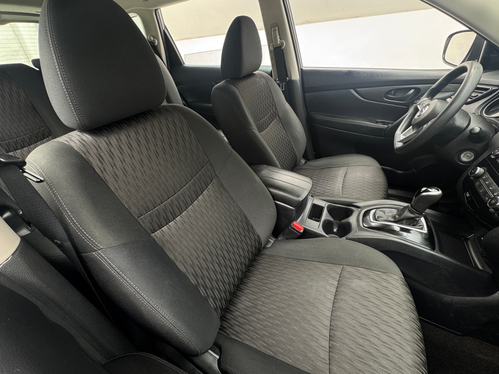 Thumbnail: 2019 Nissan Rogue - 2