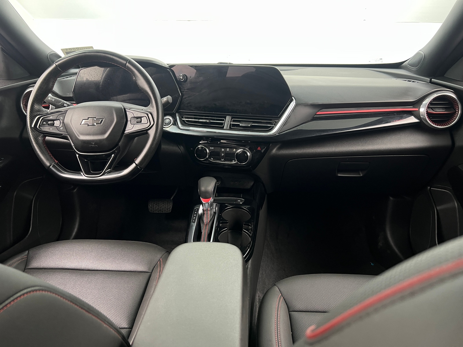 Thumbnail: 2025 Chevrolet Trax - 2