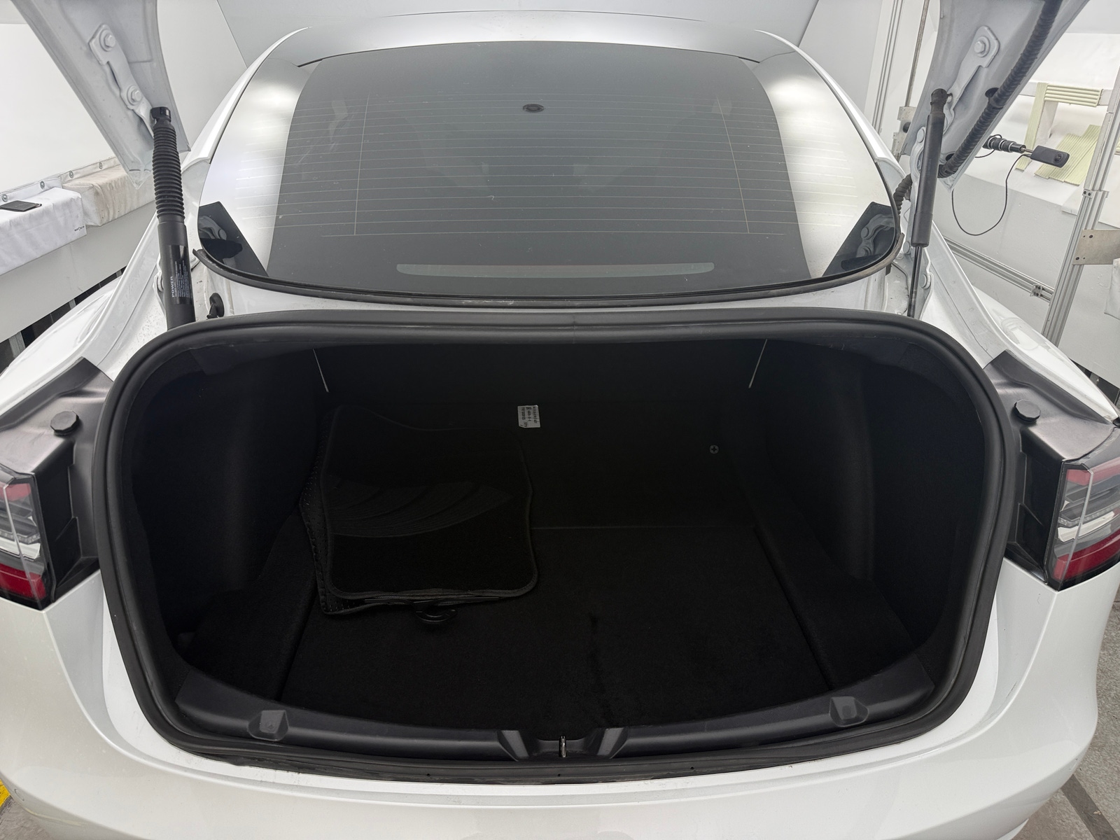 Thumbnail: 2021 Tesla Model 3 - 5