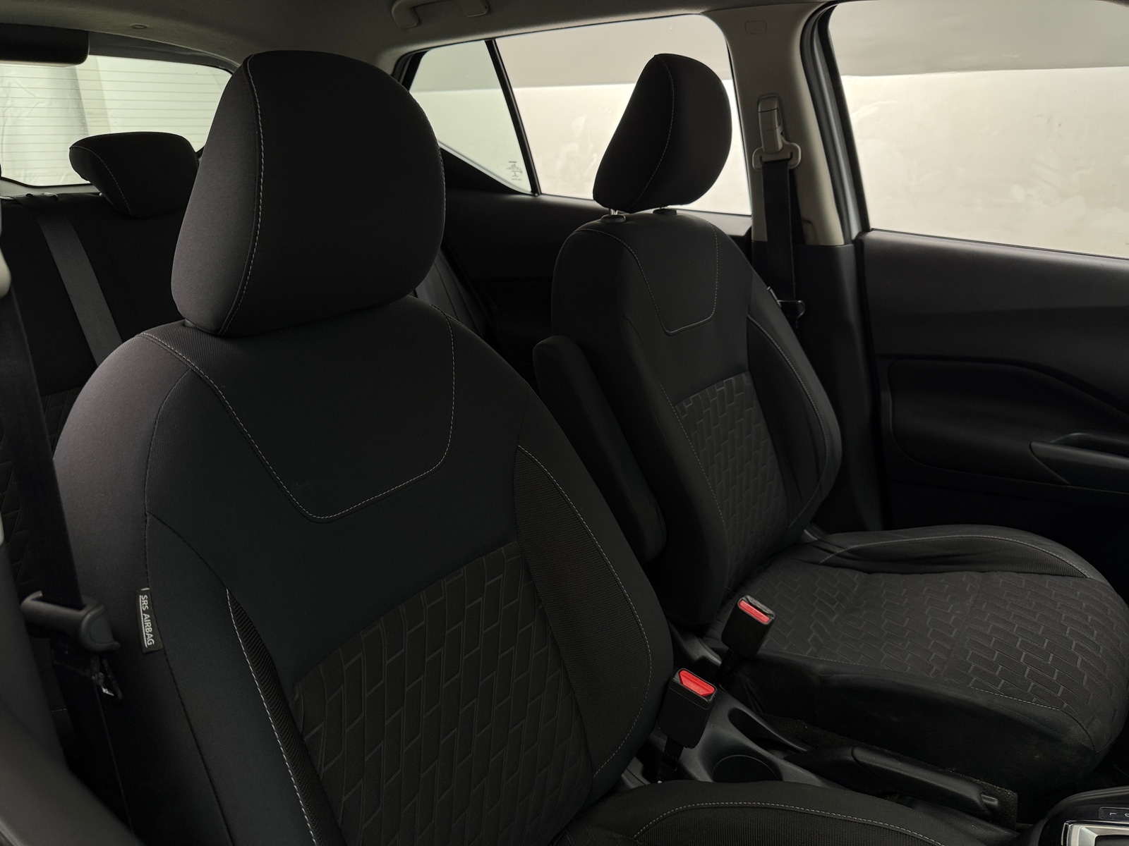 Thumbnail: 2021 Nissan Kicks - 2