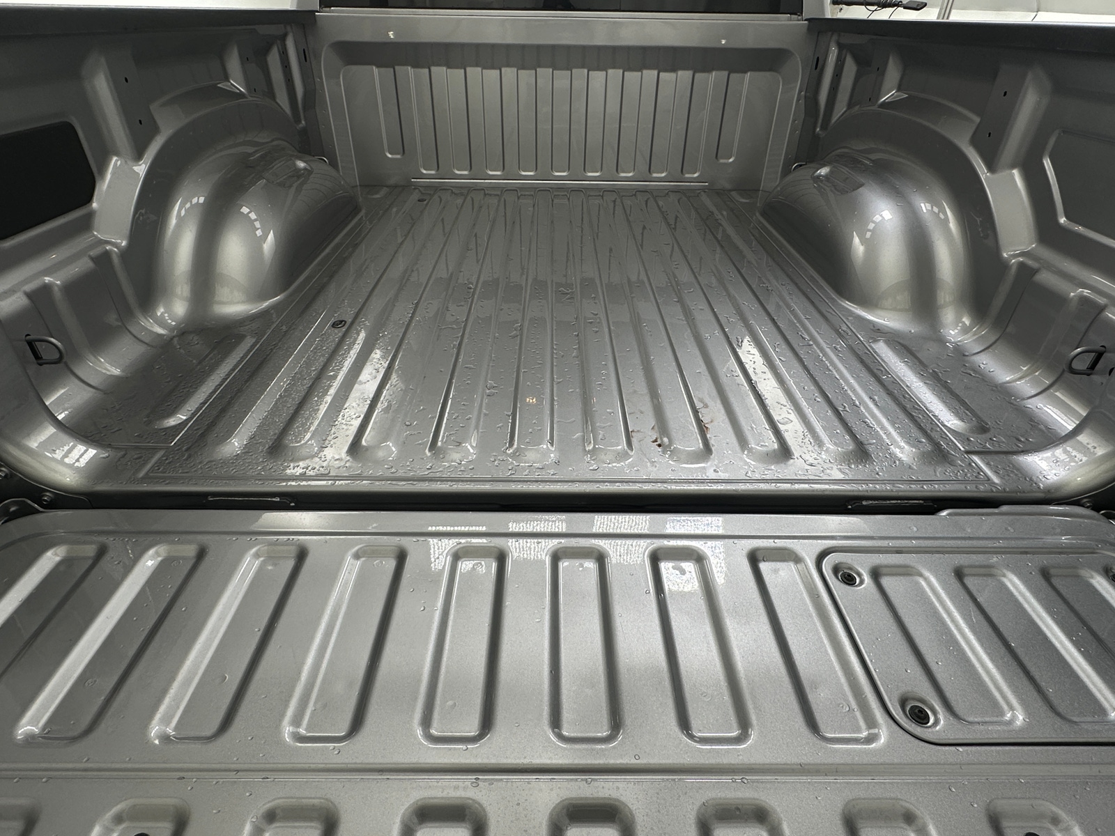 Thumbnail: 2026 RAM 1500 - 6