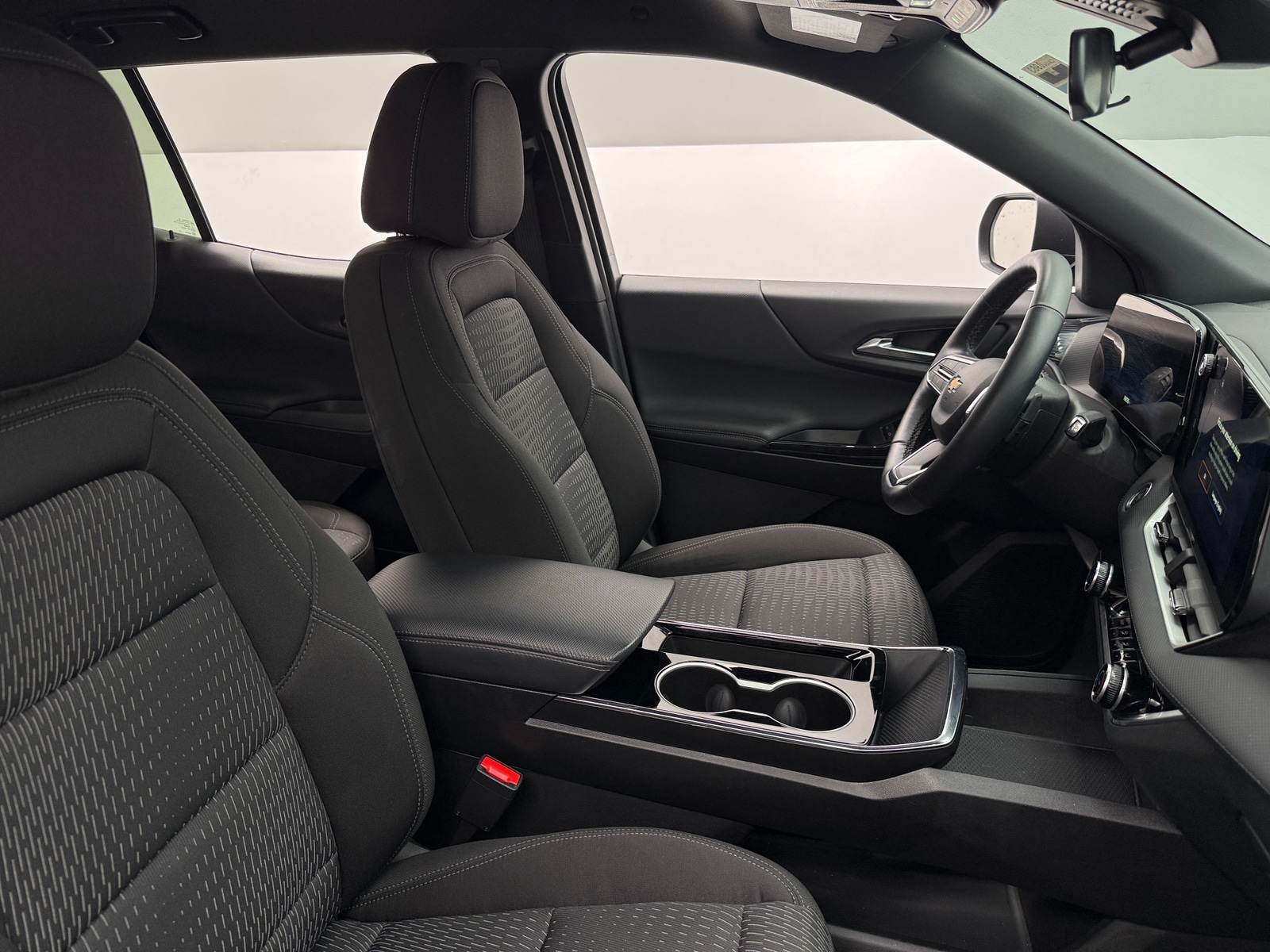 Thumbnail: 2025 Chevrolet Equinox - 2