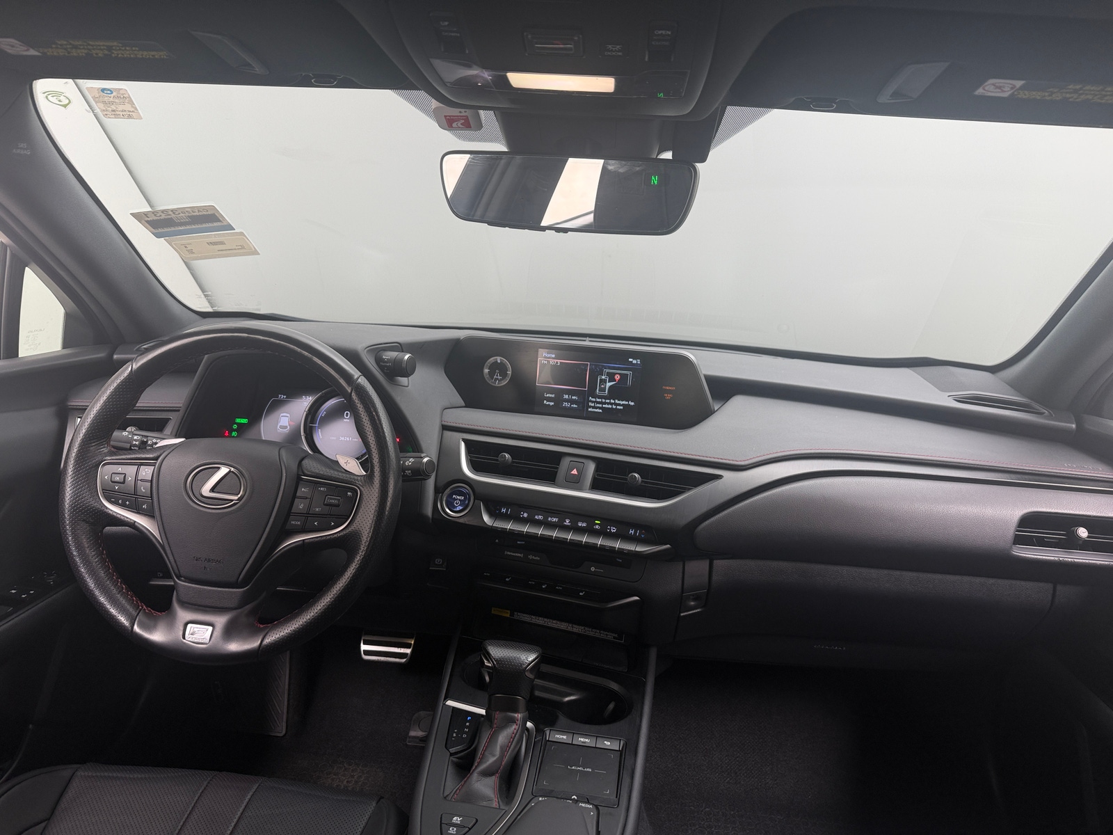 Thumbnail: 2021 Lexus UX - 2