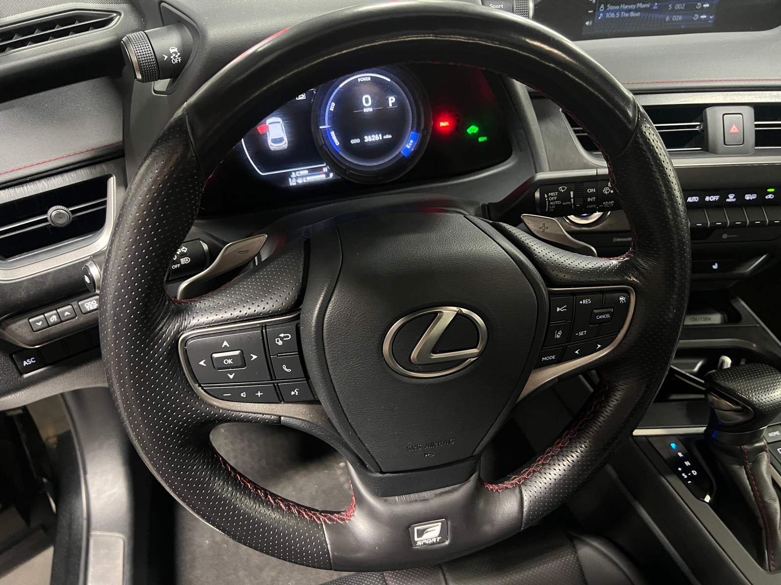 Thumbnail: 2021 Lexus UX - 4